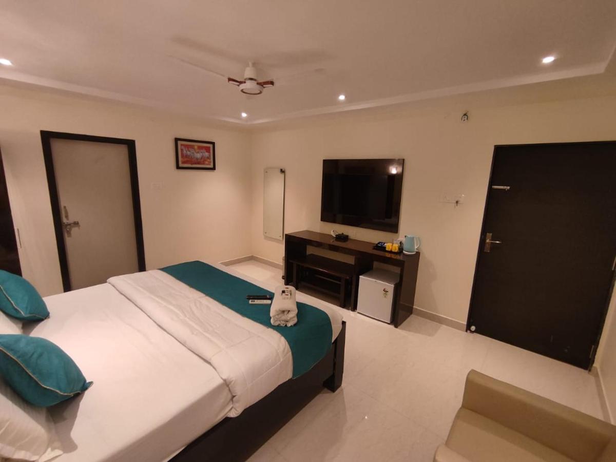 Jazzy Beach Guest House Вишакхапатнам Экстерьер фото